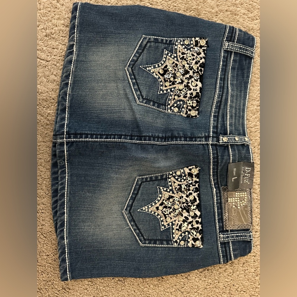 D- fuz skirt brand new ! Cute for summer - Picture 2 of 2